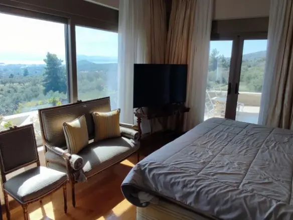 Villa In Eretria, Greece (390 M²)