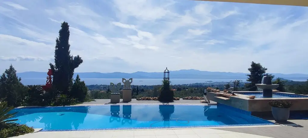 Villa Of 390 M² With Island Views In Euboea