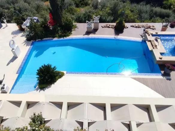 Villa In Eretria, Greece (390 M²)