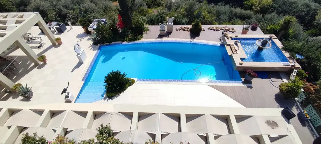Villa Of 390 M² With Island Views In Euboea
