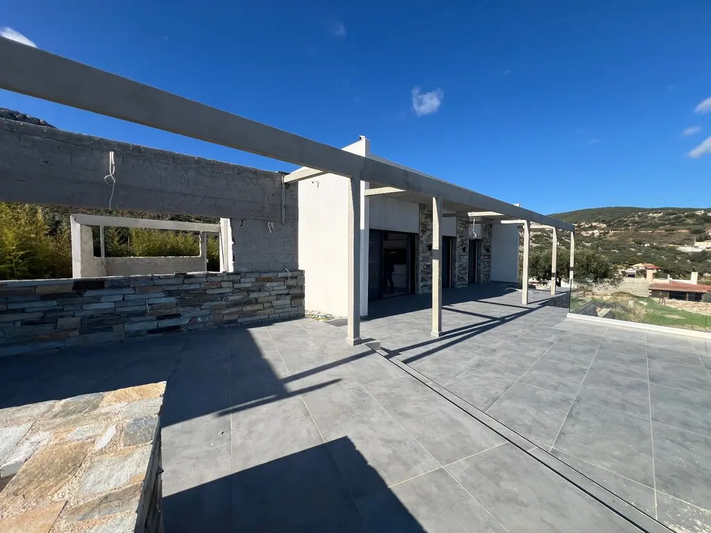 Villa Of 175 M² In Attica