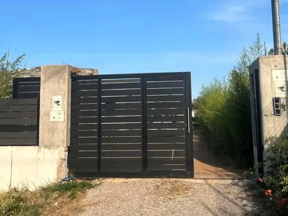 4-bedroom Villa In Keratea, Greece (175 M²)