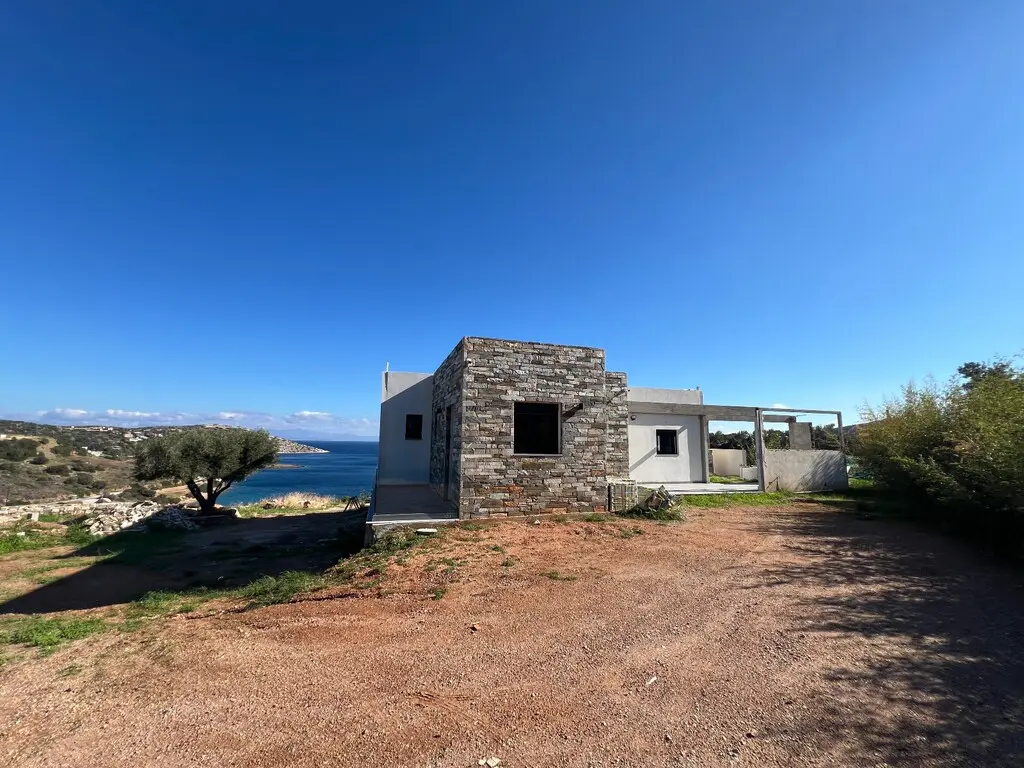 Villa Of 175 M² In Attica