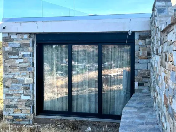 4-bedroom Villa In Keratea, Greece (175 M²)