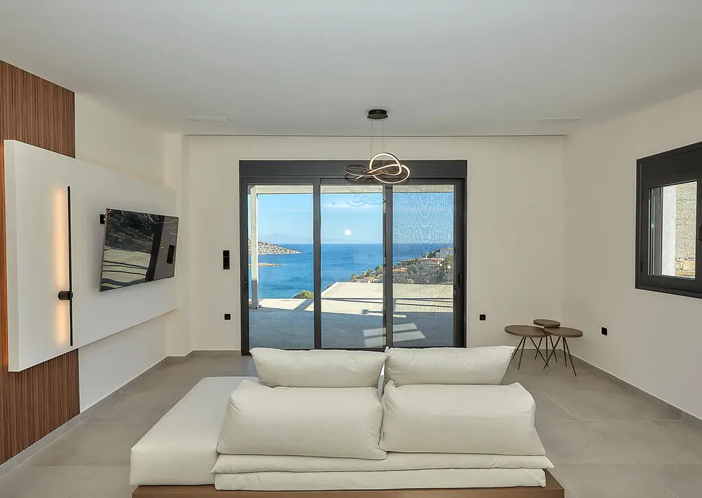 Villa Of 175 M² In Attica