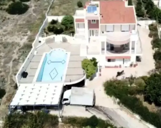6-bedroom Villa In Megara, Greece (380 M²)