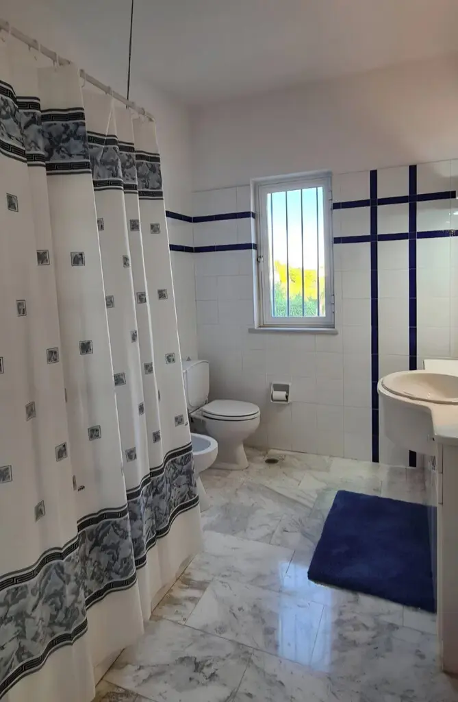 Villa Of 480 M² In Central Greece