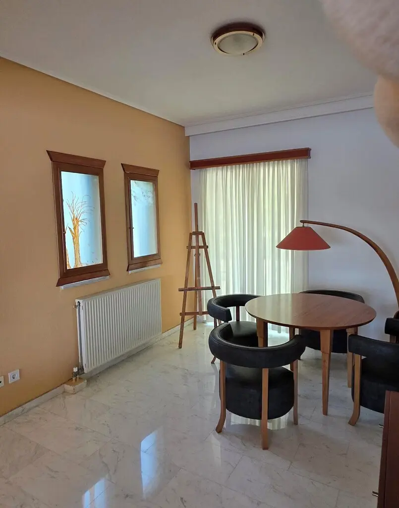Villa Of 480 M² In Central Greece