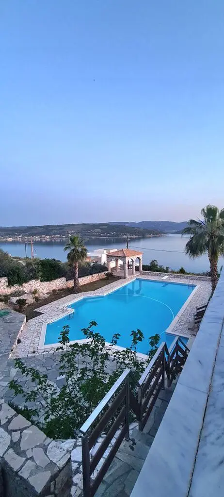 Villa Of 480 M² In Central Greece