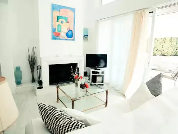 4-bedroom Villa In Sounio, Greece (204 M²)