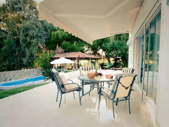 4-bedroom Villa In Sounio, Greece (204 M²)