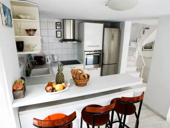 4-bedroom Villa In Sounio, Greece (204 M²)