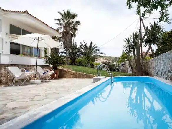 4-bedroom Villa In Sounio, Greece (204 M²)
