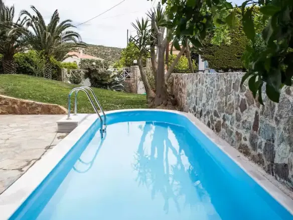 4-bedroom Villa In Sounio, Greece (204 M²)