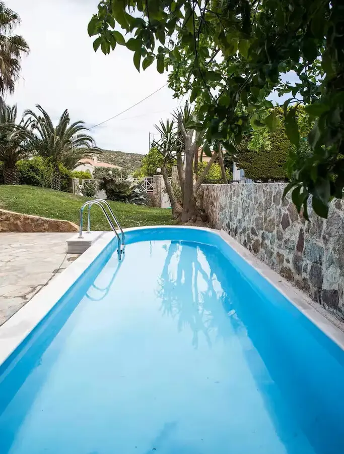 4-bedroom Villa In Sounio, Greece (204 M²)