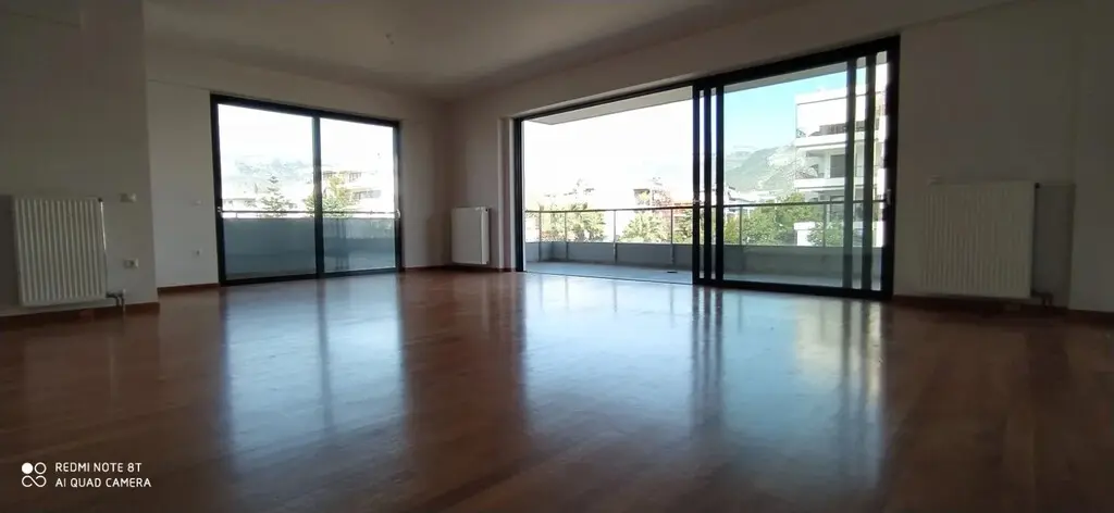 Flat Of 131 M² In Athens