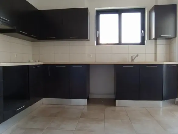 3-bedroom Flat In Glyfada, Greece (131 M²)