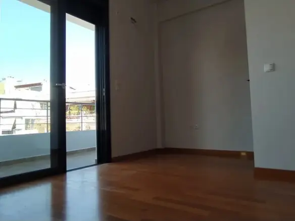 3-bedroom Flat In Glyfada, Greece (131 M²)