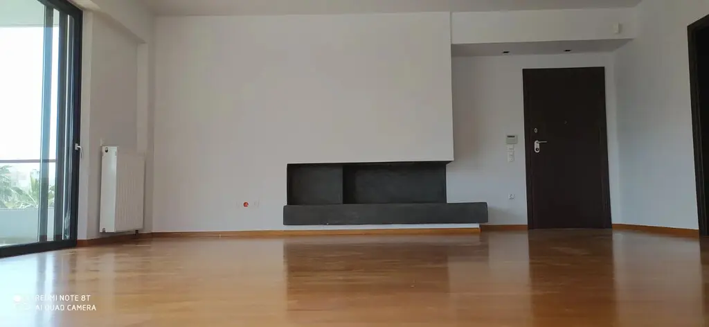 Flat Of 131 M² In Athens
