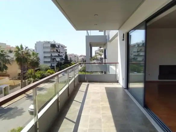 Flat Of 131 M² In Athens