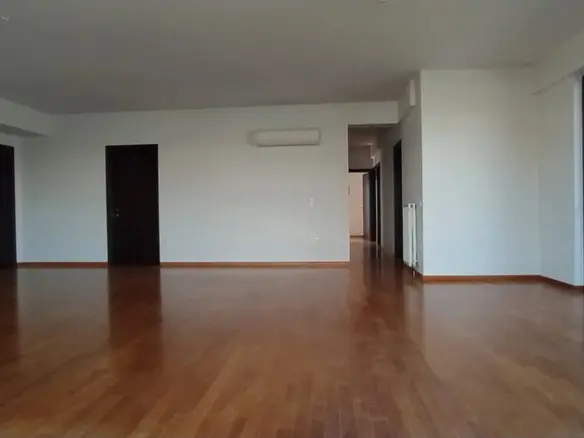 3-bedroom Flat In Glyfada, Greece (131 M²)