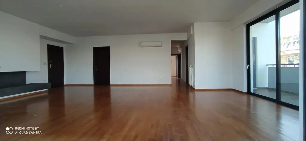 Flat Of 131 M² In Athens