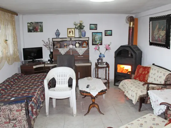 5-bedroom Detached House In Easts Olimpos, Greece (194 M²)