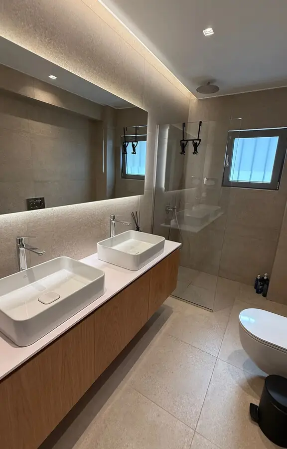 4-bedroom Maisonette In Voula, Greece (187 M²)
