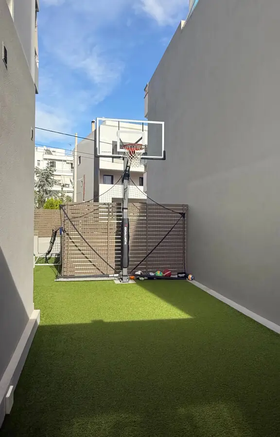 4-bedroom Maisonette In Voula, Greece (187 M²)
