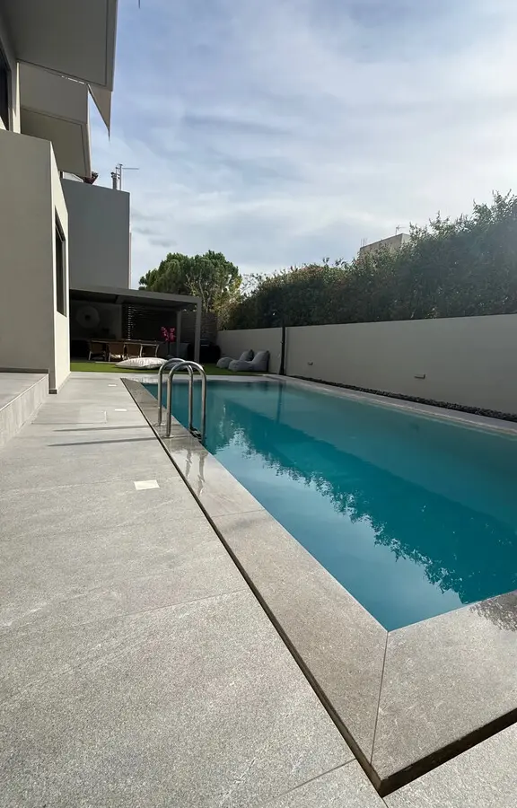 4-bedroom Maisonette In Voula, Greece (187 M²)
