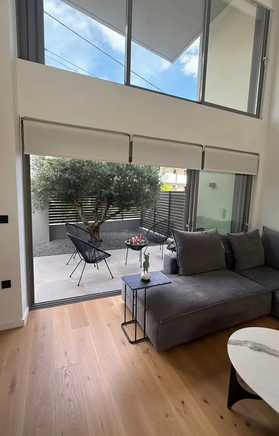 4-bedroom Maisonette In Voula, Greece (187 M²)