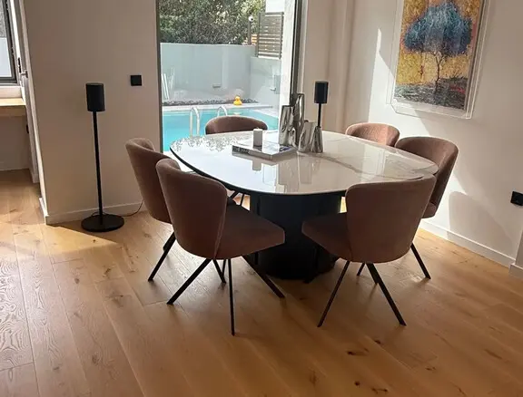 4-bedroom Maisonette In Voula, Greece (187 M²)