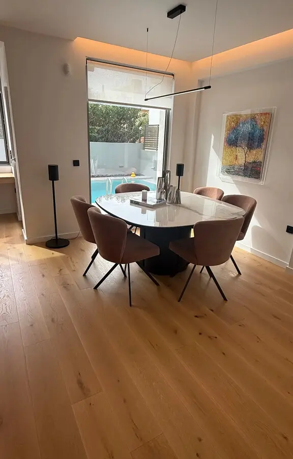 4-bedroom Maisonette In Voula, Greece (187 M²)
