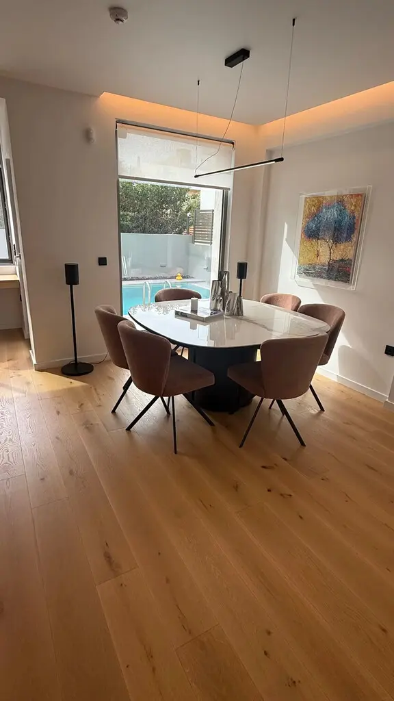 Maisonette Of 187 M² With In Athens