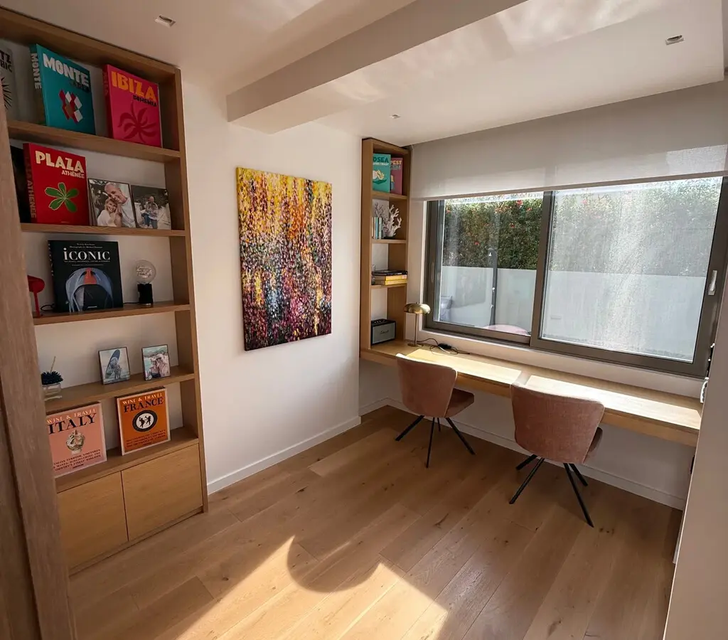 4-bedroom Maisonette In Voula, Greece (187 M²)