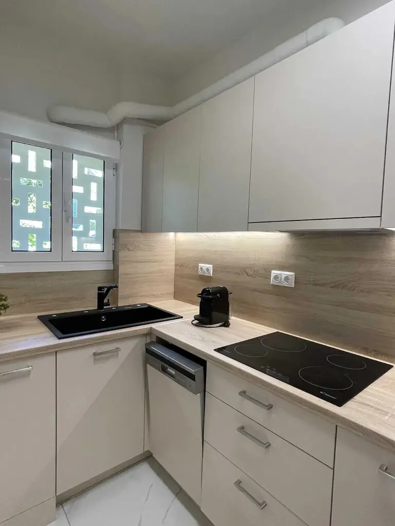 Flat Of 55 M² In Athens