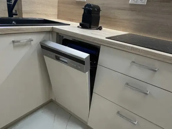 1-bedroom Flat In Glyfada, Greece (55 M²)