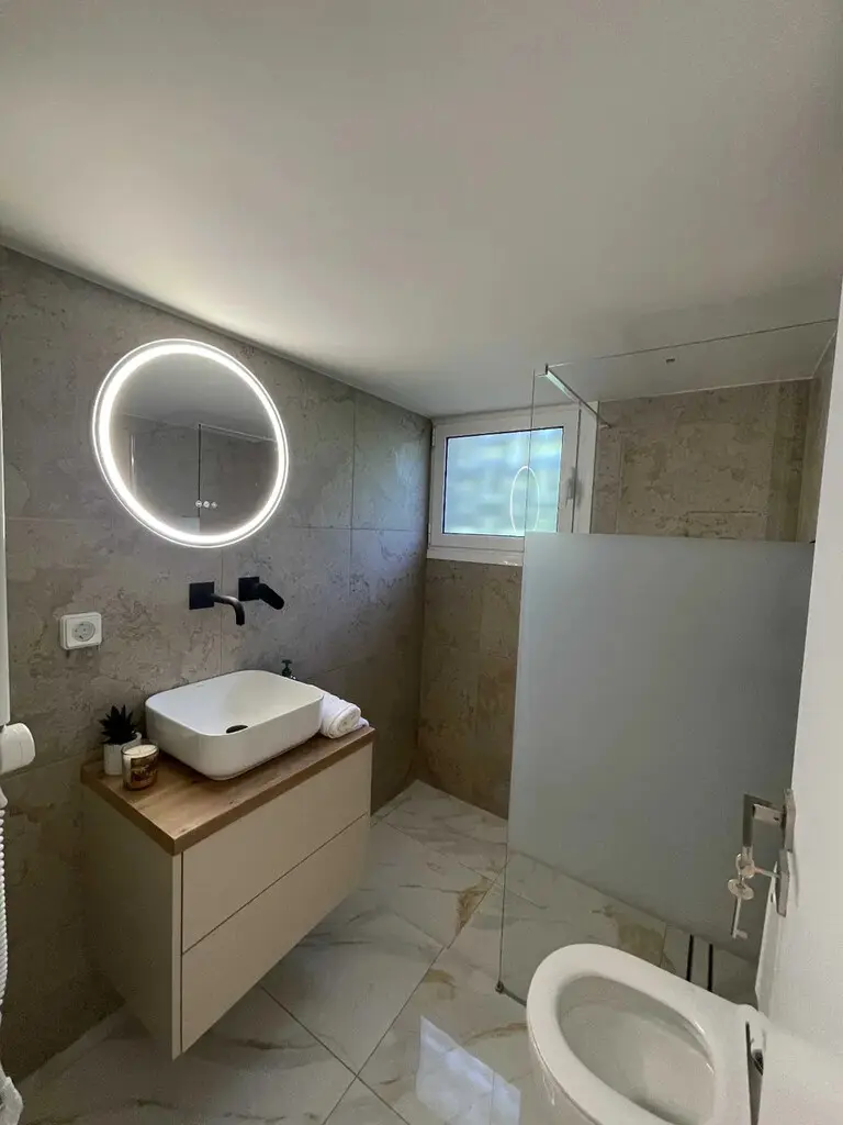 Flat Of 55 M² In Athens