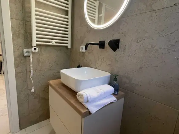 1-bedroom Flat In Glyfada, Greece (55 M²)