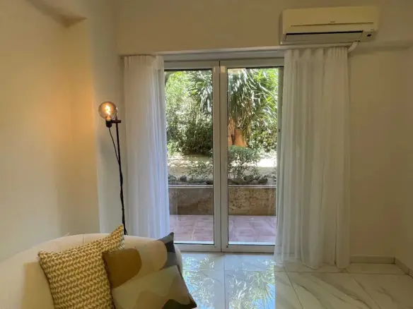 1-bedroom Flat In Glyfada, Greece (55 M²)