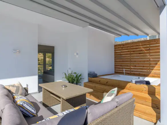 1-bedroom Flat In Glyfada, Greece (20 M²)