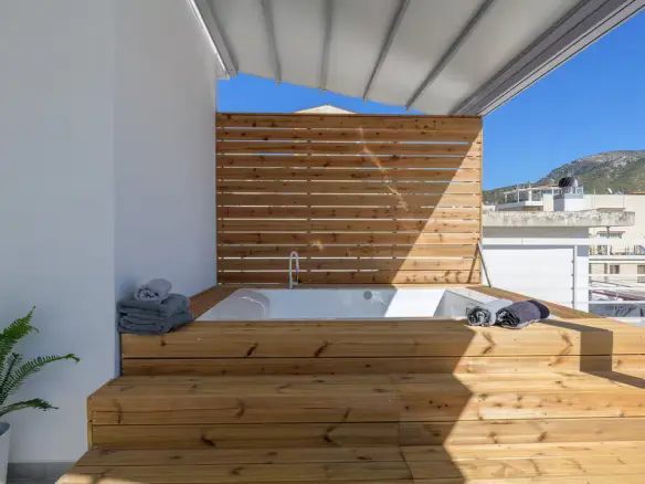 1-bedroom Flat In Glyfada, Greece (20 M²)