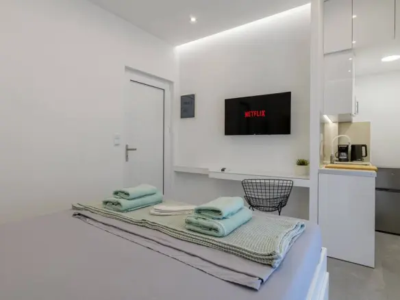 1-bedroom Flat In Glyfada, Greece (20 M²)