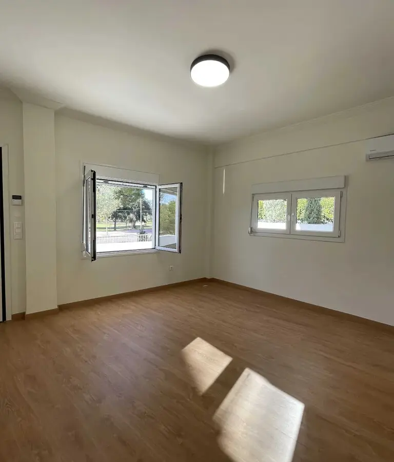 Flat Of 55 M² In Athens