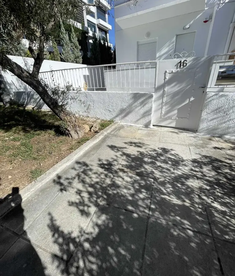 Flat Of 55 M² In Athens