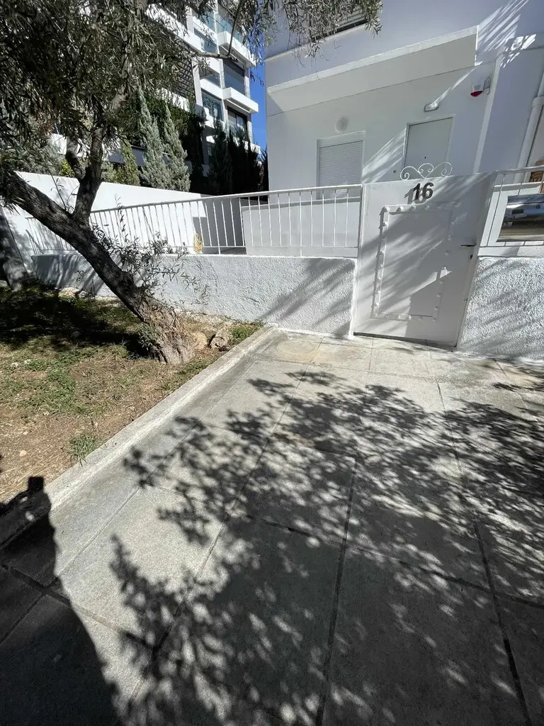 Flat Of 55 M² In Athens