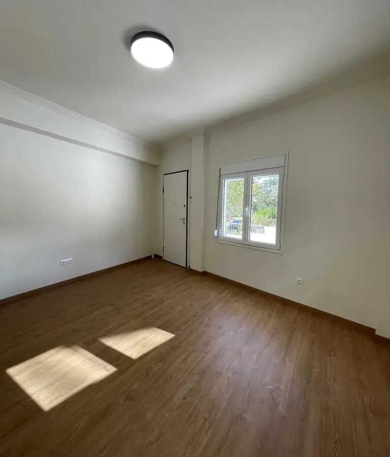 Flat Of 55 M² In Athens