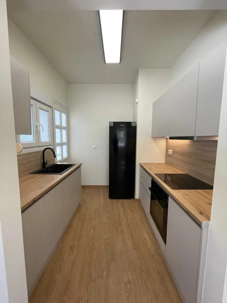 Flat Of 55 M² In Athens