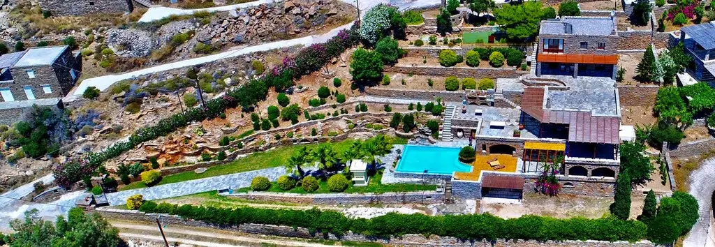 Villa Of 350 M² In Cyclades