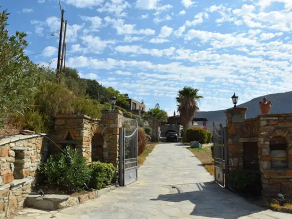 6-bedroom Villa In Kea, Greece (350 M²)